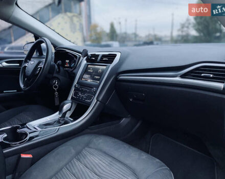 Серый Форд Фьюжн, объемом двигателя 2.49 л и пробегом 194 тыс. км за 9300 $, фото 25 на Automoto.ua