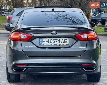 Сірий Форд Фьюжен, об'ємом двигуна 2 л та пробігом 163 тис. км за 8300 $, фото 4 на Automoto.ua