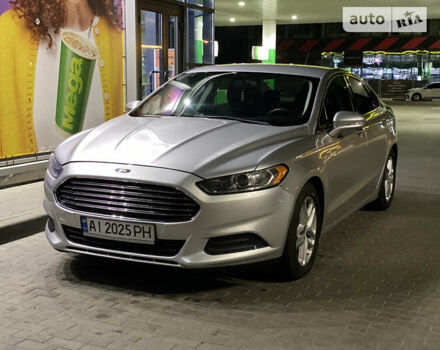 Серый Форд Фьюжн, объемом двигателя 2.5 л и пробегом 166 тыс. км за 10500 $, фото 7 на Automoto.ua