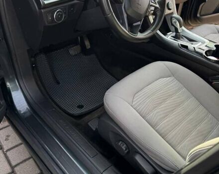 Серый Форд Фьюжн, объемом двигателя 2.49 л и пробегом 294 тыс. км за 9400 $, фото 6 на Automoto.ua