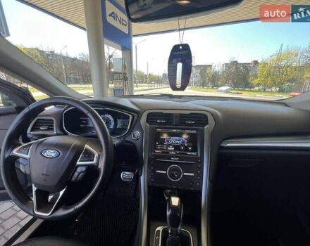 Форд Фьюжн 2015 в Николаеве на Automoto.ua Серый Форд Фьюжн, объемом двигателя 2 л и пробегом 208 тыс. км за 10900 $, фото 34 на Automoto.ua