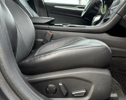 Серый Форд Фьюжн, объемом двигателя 2 л и пробегом 157 тыс. км за 12900 $, фото 10 на Automoto.ua