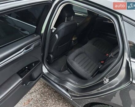 Серый Форд Фьюжн, объемом двигателя 2.49 л и пробегом 180 тыс. км за 9999 $, фото 11 на Automoto.ua