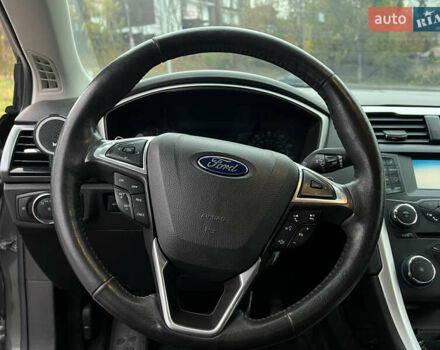 Серый Форд Фьюжн, объемом двигателя 2 л и пробегом 250 тыс. км за 9200 $, фото 25 на Automoto.ua