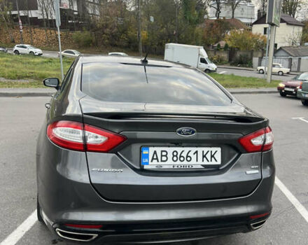 Серый Форд Фьюжн, объемом двигателя 2 л и пробегом 250 тыс. км за 9200 $, фото 4 на Automoto.ua