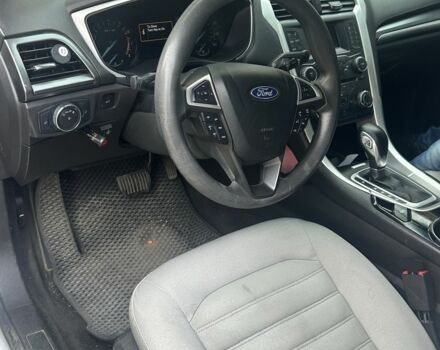 Серый Форд Фьюжн, объемом двигателя 2.5 л и пробегом 340 тыс. км за 9900 $, фото 5 на Automoto.ua