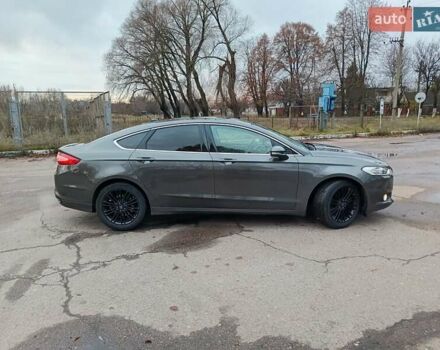 Сірий Форд Фьюжен, об'ємом двигуна 2 л та пробігом 121 тис. км за 12700 $, фото 2 на Automoto.ua