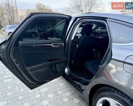 Сірий Форд Фьюжен, об'ємом двигуна 2 л та пробігом 163 тис. км за 8300 $, фото 53 на Automoto.ua