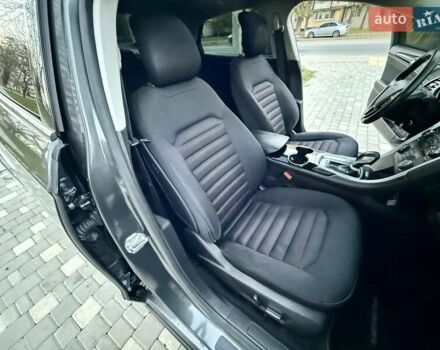 Сірий Форд Фьюжен, об'ємом двигуна 2 л та пробігом 163 тис. км за 8300 $, фото 43 на Automoto.ua