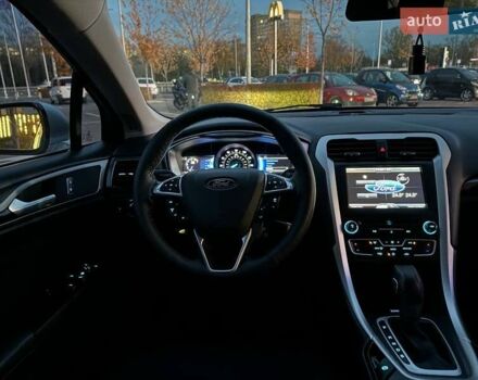 Серый Форд Фьюжн, объемом двигателя 2.49 л и пробегом 171 тыс. км за 12490 $, фото 13 на Automoto.ua