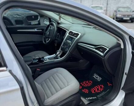 Сірий Форд Фьюжен, об'ємом двигуна 2.5 л та пробігом 140 тис. км за 10500 $, фото 2 на Automoto.ua