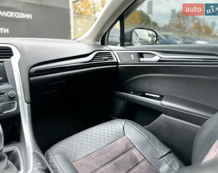 Серый Форд Фьюжн, объемом двигателя 2 л и пробегом 255 тыс. км за 10999 $, фото 11 на Automoto.ua