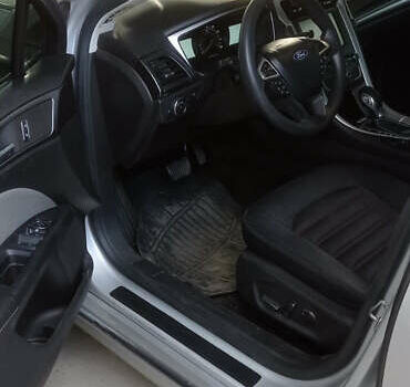 Серый Форд Фьюжн, объемом двигателя 2.49 л и пробегом 165 тыс. км за 7000 $, фото 6 на Automoto.ua