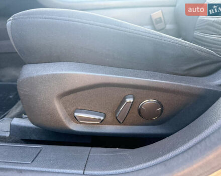 Серый Форд Фьюжн, объемом двигателя 2.49 л и пробегом 214 тыс. км за 9250 $, фото 14 на Automoto.ua