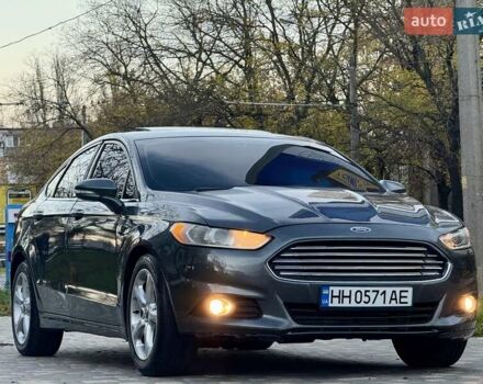 Сірий Форд Фьюжен, об'ємом двигуна 2 л та пробігом 163 тис. км за 8300 $, фото 2 на Automoto.ua