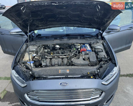 Сірий Форд Фьюжен, об'ємом двигуна 2.5 л та пробігом 265 тис. км за 10300 $, фото 13 на Automoto.ua