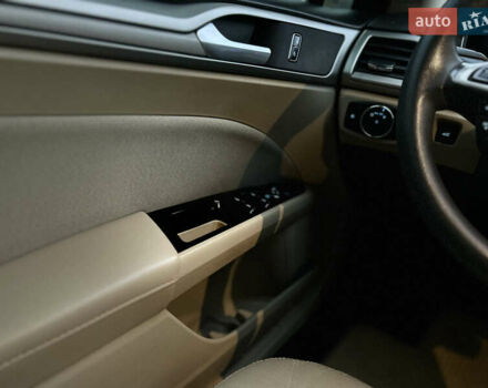 Сірий Форд Фьюжен, об'ємом двигуна 2.49 л та пробігом 290 тис. км за 8899 $, фото 60 на Automoto.ua