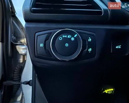 Серый Форд Фьюжн, объемом двигателя 2.49 л и пробегом 171 тыс. км за 12490 $, фото 17 на Automoto.ua