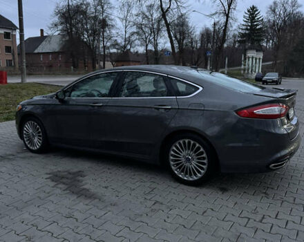 Серый Форд Фьюжн, объемом двигателя 2 л и пробегом 235 тыс. км за 12500 $, фото 3 на Automoto.ua