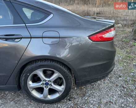 Сірий Форд Фьюжен, об'ємом двигуна 1.5 л та пробігом 248 тис. км за 7900 $, фото 16 на Automoto.ua