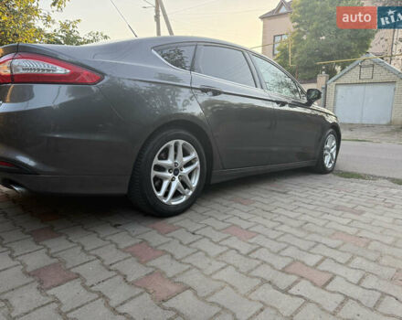 Серый Форд Фьюжн, объемом двигателя 2.49 л и пробегом 150 тыс. км за 9500 $, фото 3 на Automoto.ua