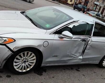 Серый Форд Фьюжн, объемом двигателя 2 л и пробегом 343 тыс. км за 6990 $, фото 3 на Automoto.ua