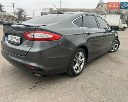Серый Форд Фьюжн, объемом двигателя 2 л и пробегом 140 тыс. км за 13400 $, фото 16 на Automoto.ua
