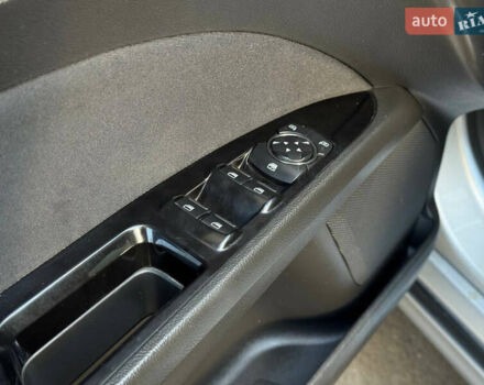 Сірий Форд Фьюжен, об'ємом двигуна 2.49 л та пробігом 270 тис. км за 7999 $, фото 19 на Automoto.ua