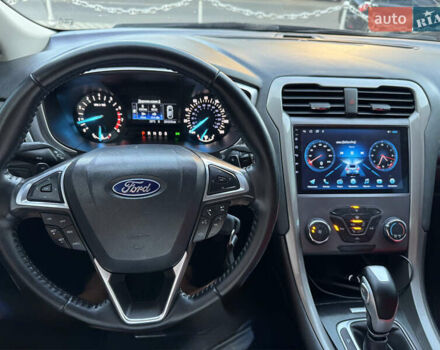 Серый Форд Фьюжн, объемом двигателя 2.49 л и пробегом 206 тыс. км за 9300 $, фото 18 на Automoto.ua