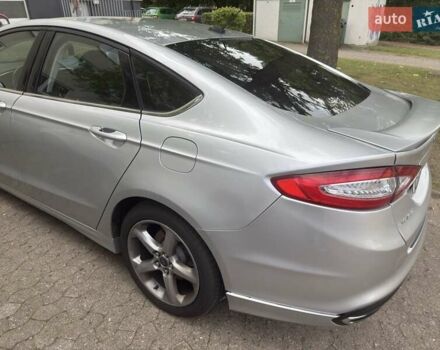 Сірий Форд Фьюжен, об'ємом двигуна 2 л та пробігом 208 тис. км за 8200 $, фото 2 на Automoto.ua