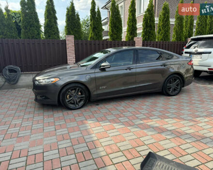 Серый Форд Фьюжн, объемом двигателя 2 л и пробегом 226 тыс. км за 11275 $, фото 3 на Automoto.ua