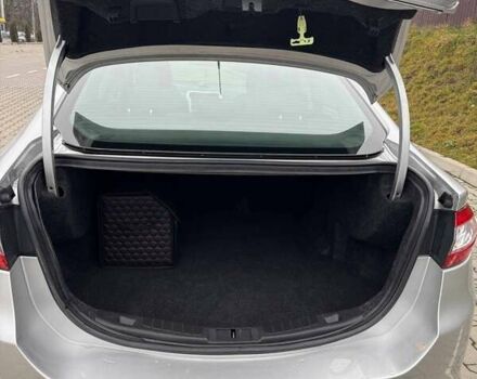 Серый Форд Фьюжн, объемом двигателя 2.5 л и пробегом 163 тыс. км за 10700 $, фото 7 на Automoto.ua