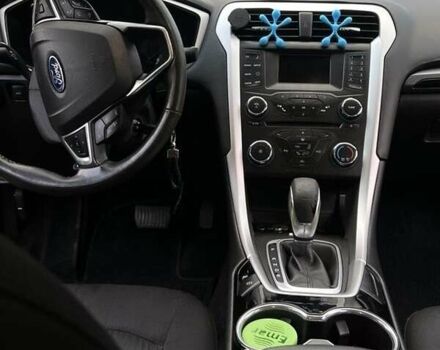 Сірий Форд Фьюжен, об'ємом двигуна 2 л та пробігом 160 тис. км за 9900 $, фото 5 на Automoto.ua