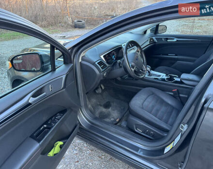 Сірий Форд Фьюжен, об'ємом двигуна 1.5 л та пробігом 248 тис. км за 7900 $, фото 35 на Automoto.ua