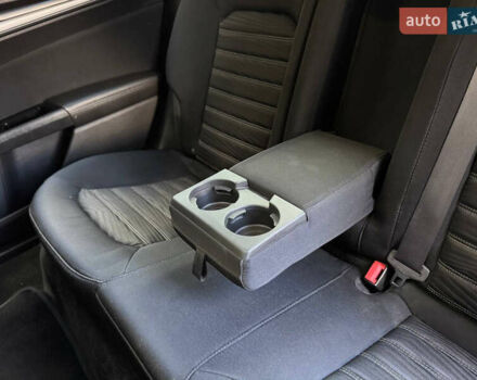 Сірий Форд Фьюжен, об'ємом двигуна 2.49 л та пробігом 270 тис. км за 7999 $, фото 38 на Automoto.ua