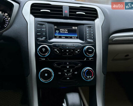 Сірий Форд Фьюжен, об'ємом двигуна 2.49 л та пробігом 290 тис. км за 8899 $, фото 49 на Automoto.ua