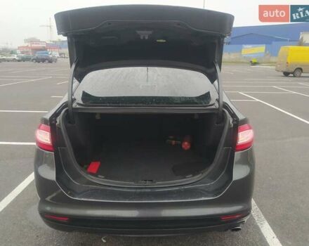 Серый Форд Фьюжн, объемом двигателя 2.5 л и пробегом 259 тыс. км за 10500 $, фото 6 на Automoto.ua