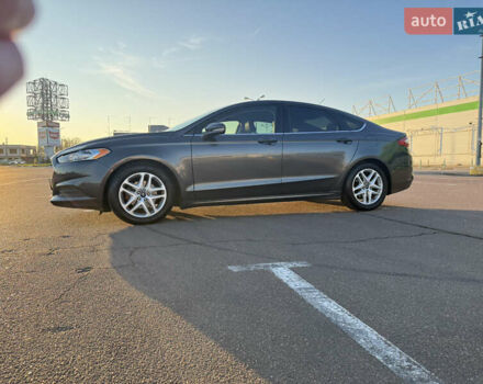 Серый Форд Фьюжн, объемом двигателя 2.49 л и пробегом 214 тыс. км за 9250 $, фото 7 на Automoto.ua