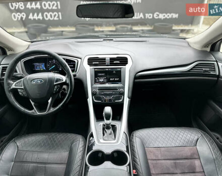 Серый Форд Фьюжн, объемом двигателя 2 л и пробегом 255 тыс. км за 10999 $, фото 10 на Automoto.ua