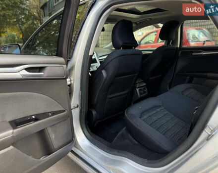 Сірий Форд Фьюжен, об'ємом двигуна 2.49 л та пробігом 270 тис. км за 7999 $, фото 37 на Automoto.ua