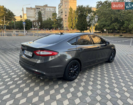 Серый Форд Фьюжн, объемом двигателя 2.49 л и пробегом 206 тыс. км за 9300 $, фото 8 на Automoto.ua