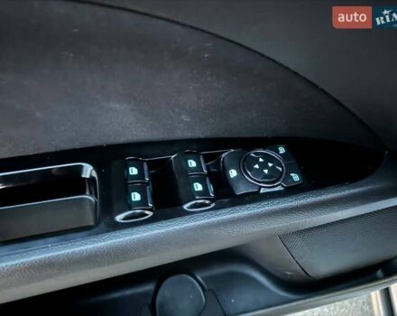 Серый Форд Фьюжн, объемом двигателя 2.49 л и пробегом 171 тыс. км за 12490 $, фото 16 на Automoto.ua