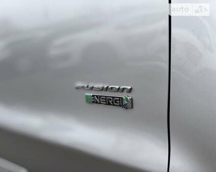 Серый Форд Фьюжн, объемом двигателя 2 л и пробегом 190 тыс. км за 13900 $, фото 7 на Automoto.ua