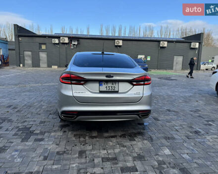 Сірий Форд Фьюжен, об'ємом двигуна 2 л та пробігом 200 тис. км за 10300 $, фото 4 на Automoto.ua
