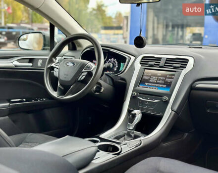 Сірий Форд Фьюжен, об'ємом двигуна 2.49 л та пробігом 125 тис. км за 10800 $, фото 14 на Automoto.ua