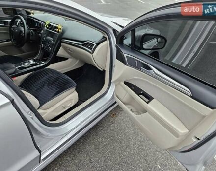 Серый Форд Фьюжн, объемом двигателя 2 л и пробегом 158 тыс. км за 13999 $, фото 9 на Automoto.ua