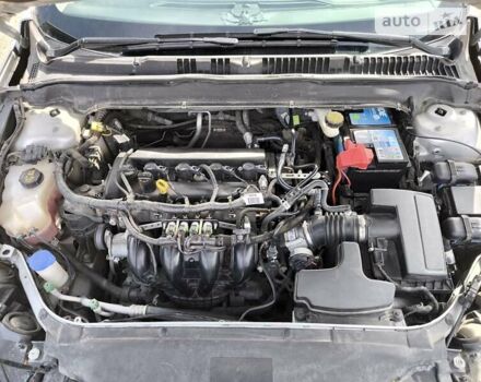 Сірий Форд Фьюжен, об'ємом двигуна 2.5 л та пробігом 139 тис. км за 12300 $, фото 25 на Automoto.ua