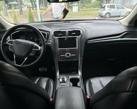 Серый Форд Фьюжн, объемом двигателя 2 л и пробегом 177 тыс. км за 11500 $, фото 2 на Automoto.ua