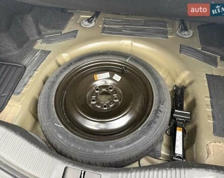 Сірий Форд Фьюжен, об'ємом двигуна 2 л та пробігом 174 тис. км за 14500 $, фото 26 на Automoto.ua