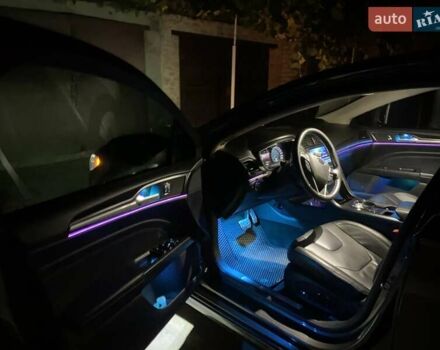 Сірий Форд Фьюжен, об'ємом двигуна 2 л та пробігом 121 тис. км за 13800 $, фото 10 на Automoto.ua